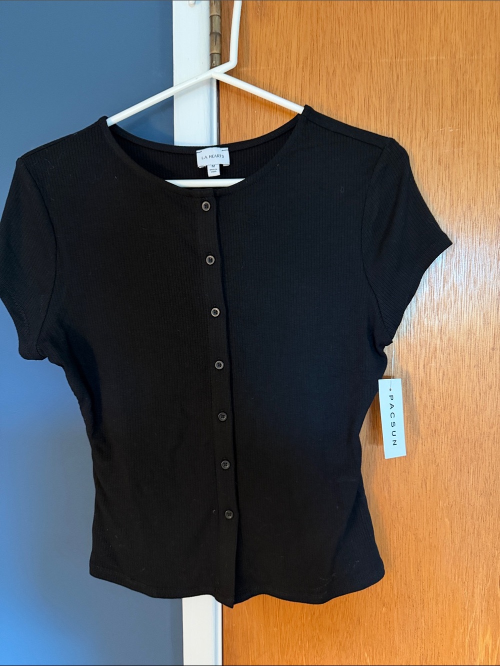 La Hearts Black Ribbed Button-Front Short Sleeve Top